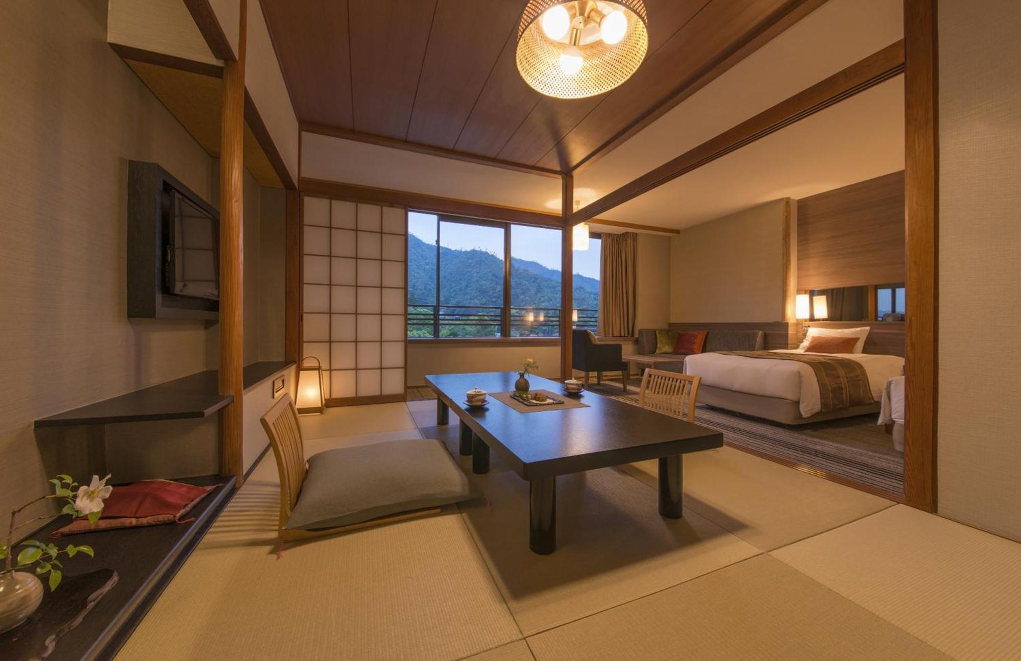 Miyajima Grand Hotel Arimoto Хацукаити Экстерьер фото