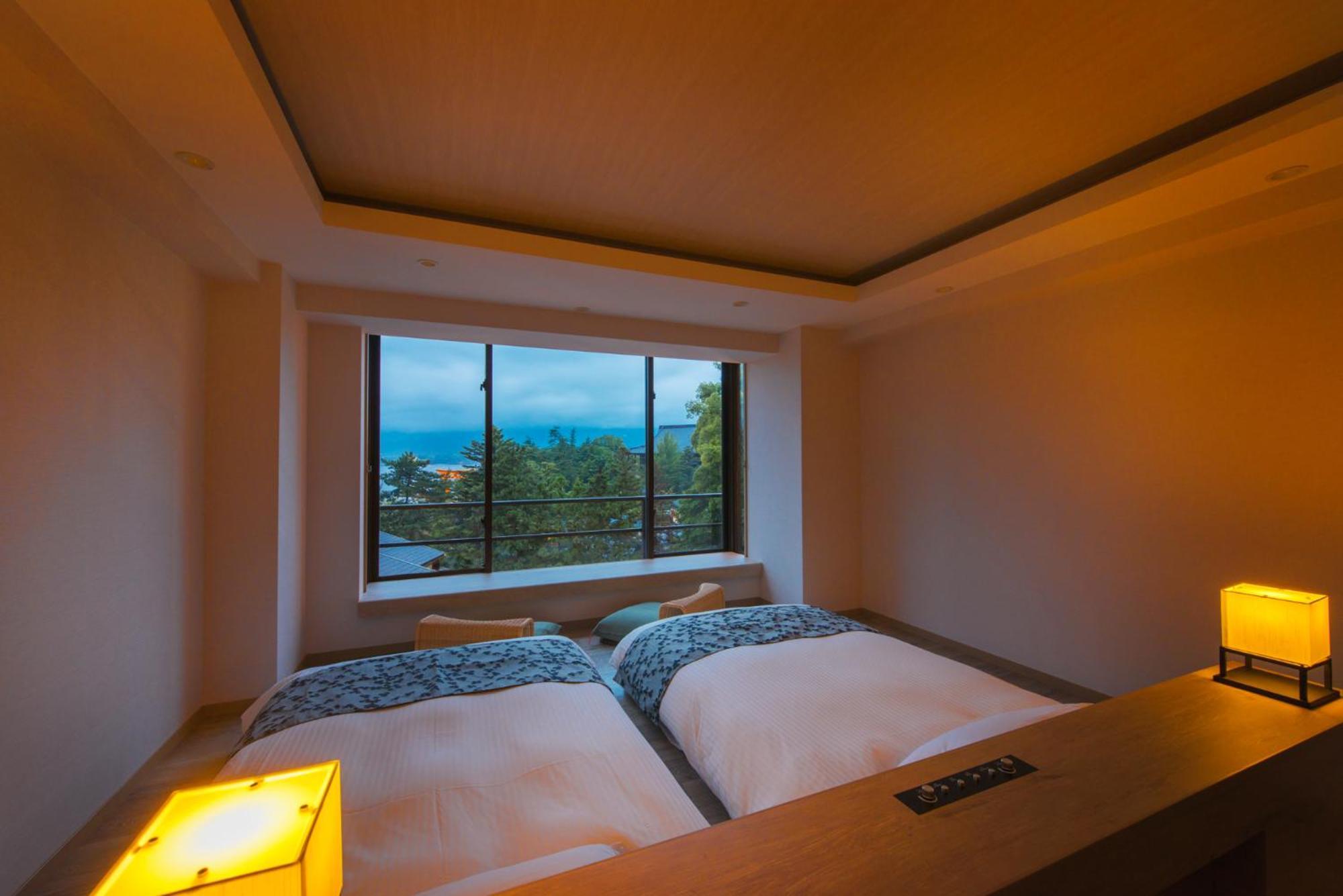 Miyajima Grand Hotel Arimoto Хацукаити Экстерьер фото